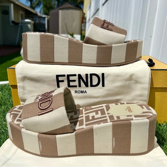 FENDI SUNSHINE EMBROIDERED LOGO PLATFORM SLIDE SANDAL NEUTRAL BEIGE SZ 38.5 NEW! - Picture 11 of 16